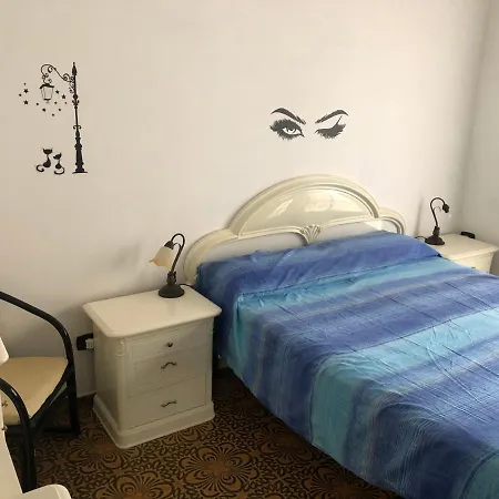 Shila House Apartamento *